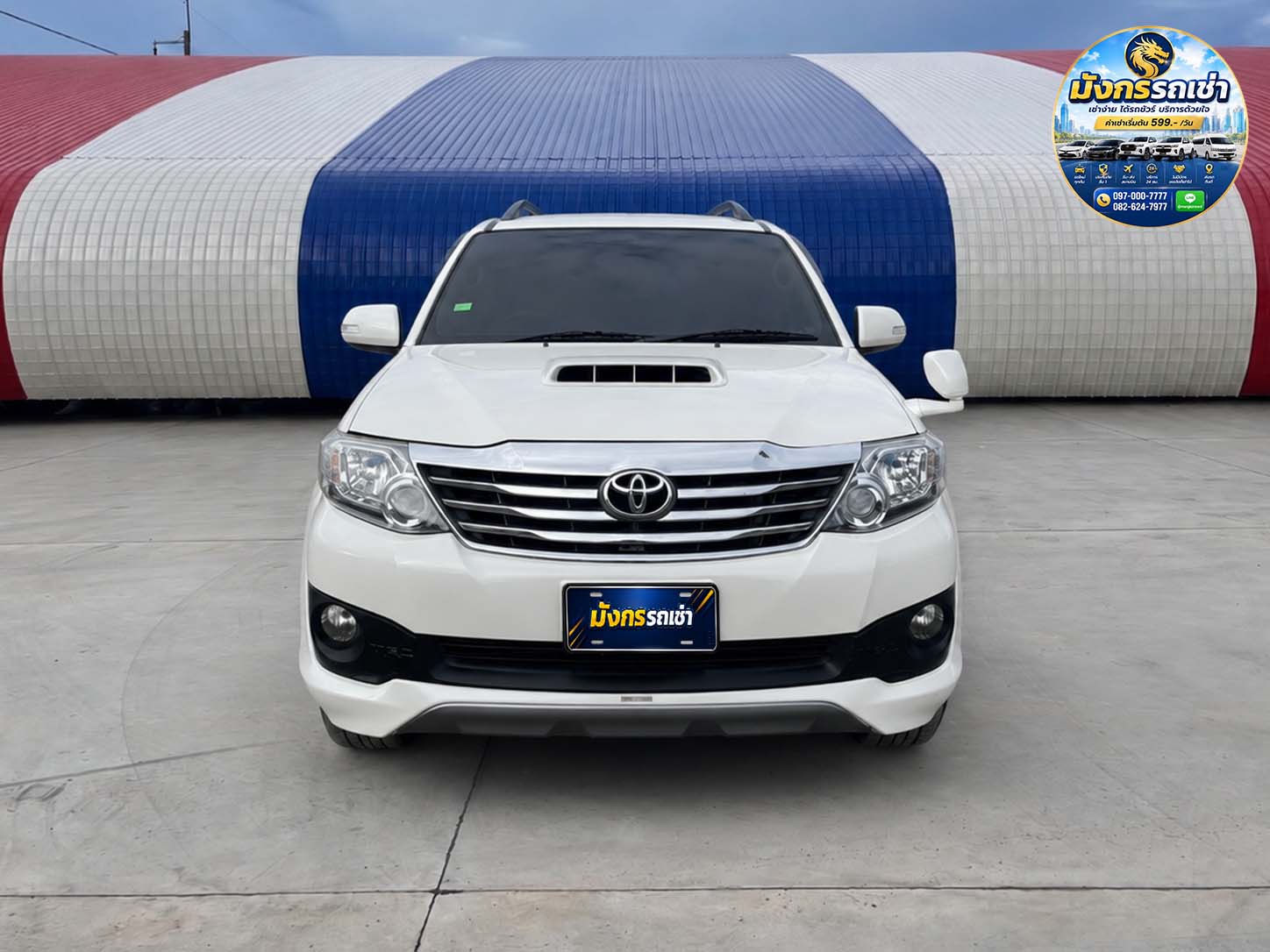 Toyota Fortuner 3.0 TRD 4WD Auto thumbnail 2