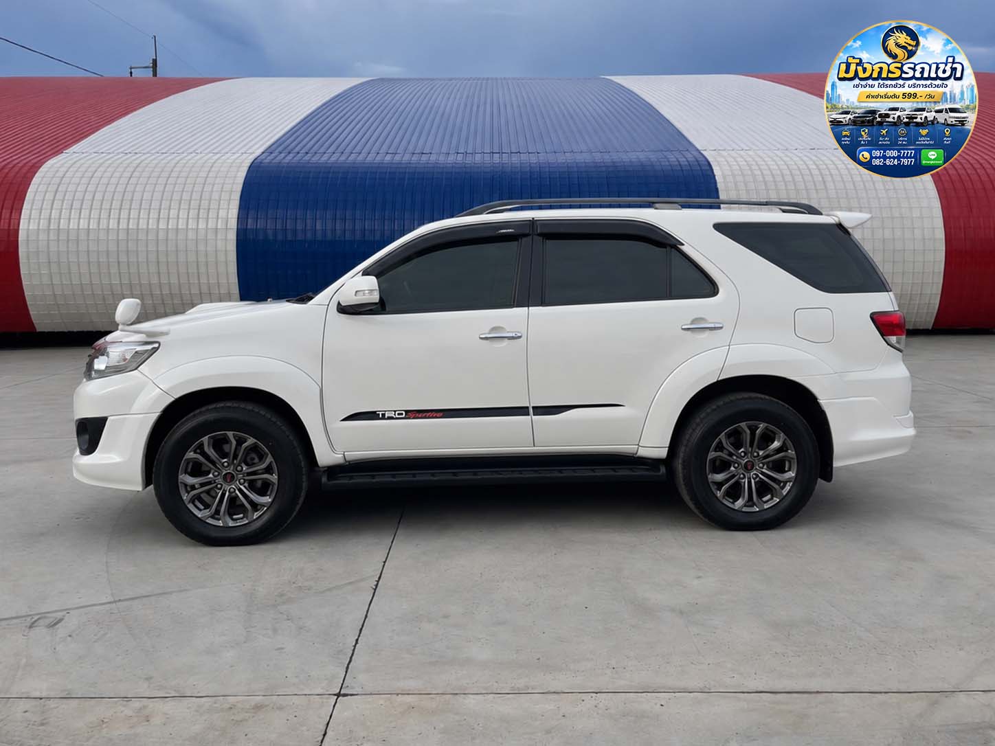 Toyota Fortuner 3.0 TRD 4WD Auto thumbnail 4