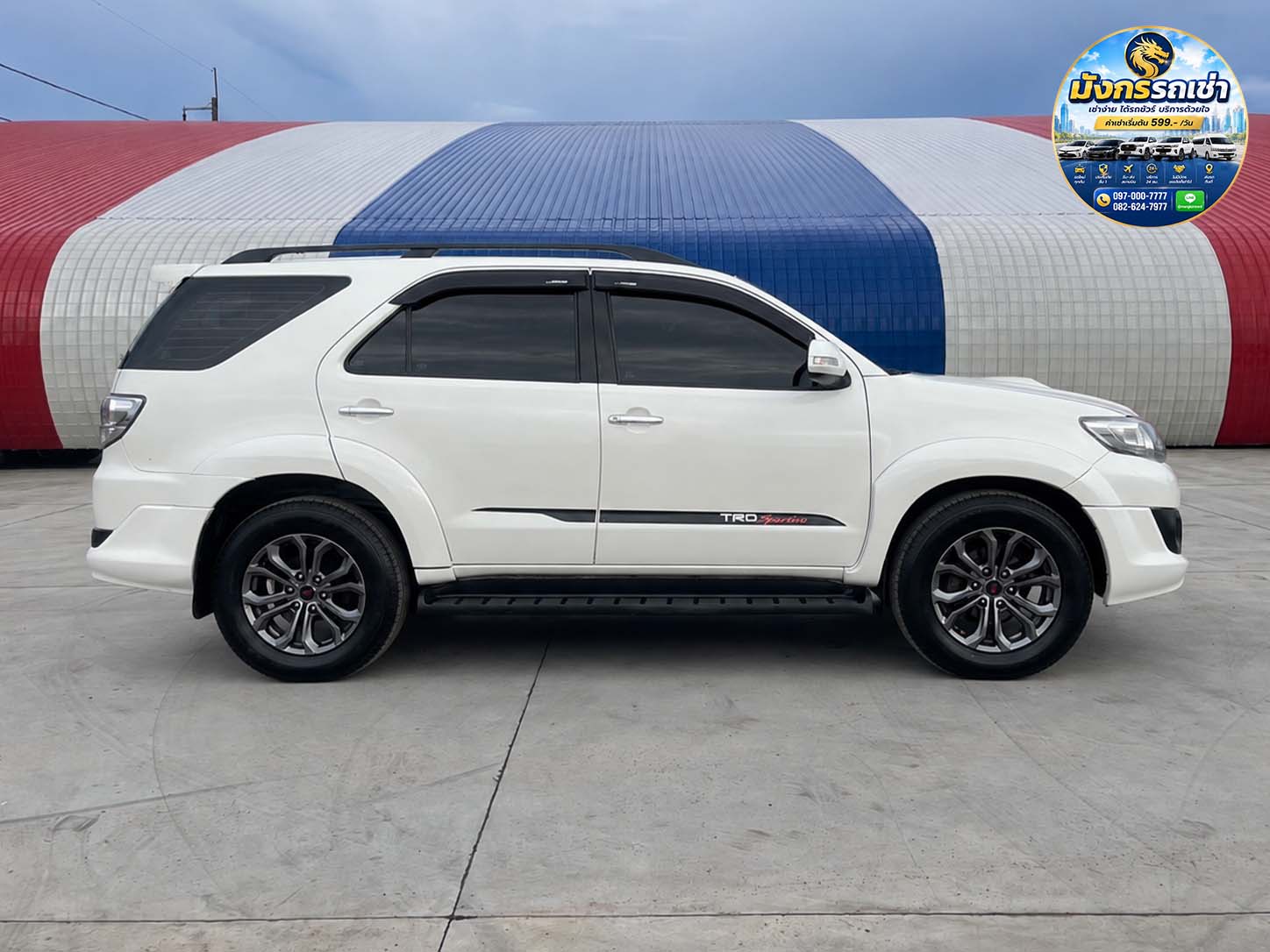 Toyota Fortuner 3.0 TRD 4WD Auto thumbnail 5