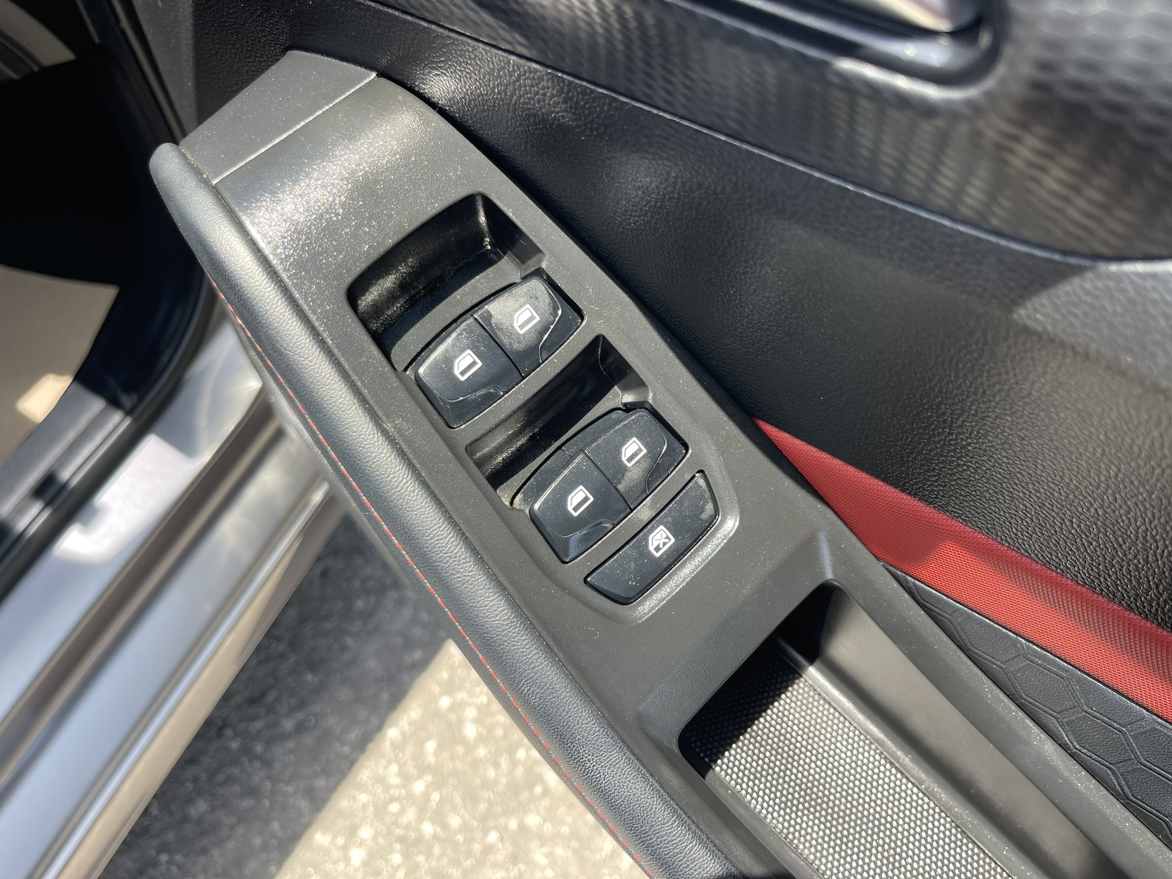 MG MG5 1.5 D Auto thumbnail 6